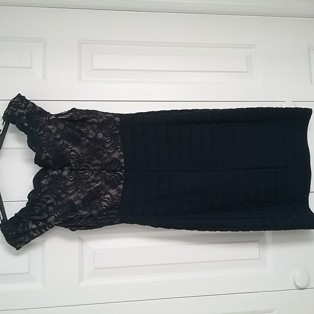 XSCAPE off the shoulder lace top dress - Picture 3 of 5